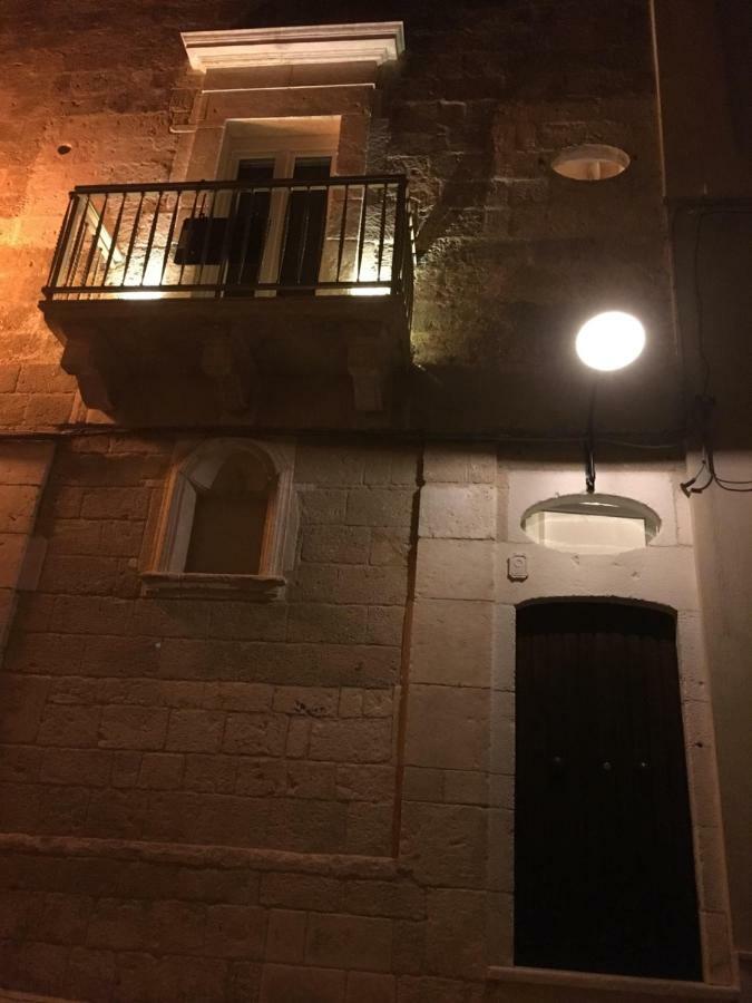 Dimora D'Errico - Monolocale Nel Centro Storico Carovigno Exterior foto